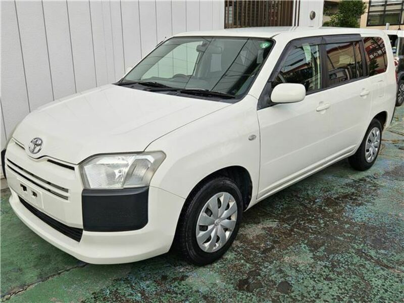 TOYOTA SUCCEED VAN