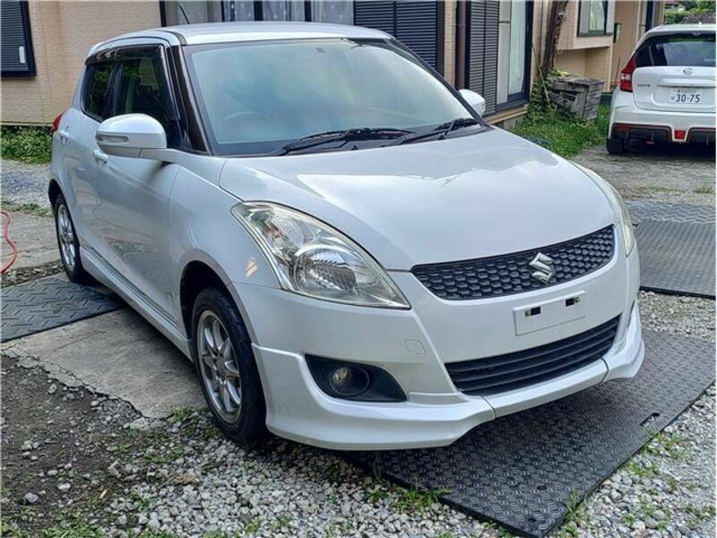 SUZUKI SWIFT