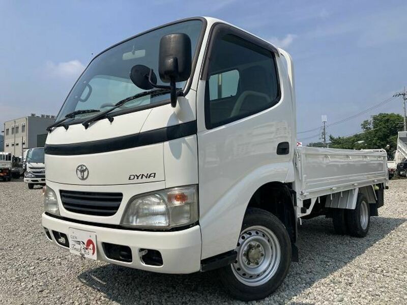 TOYOTA DYNA