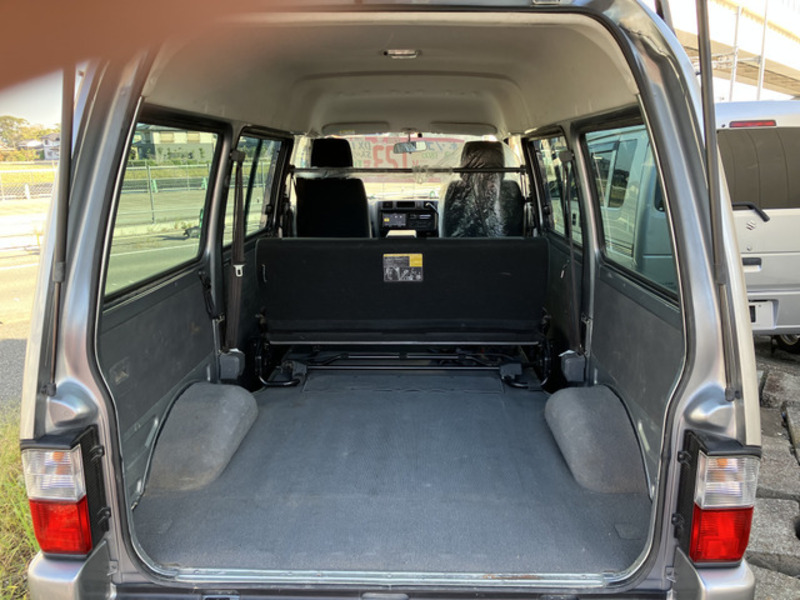 BONGO VAN