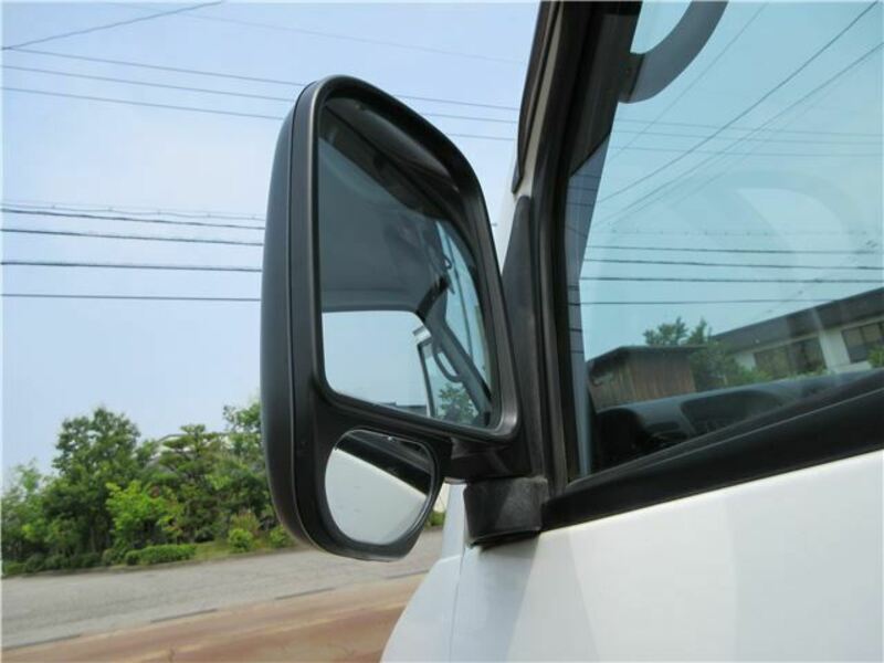 MINICAB TRUCK
