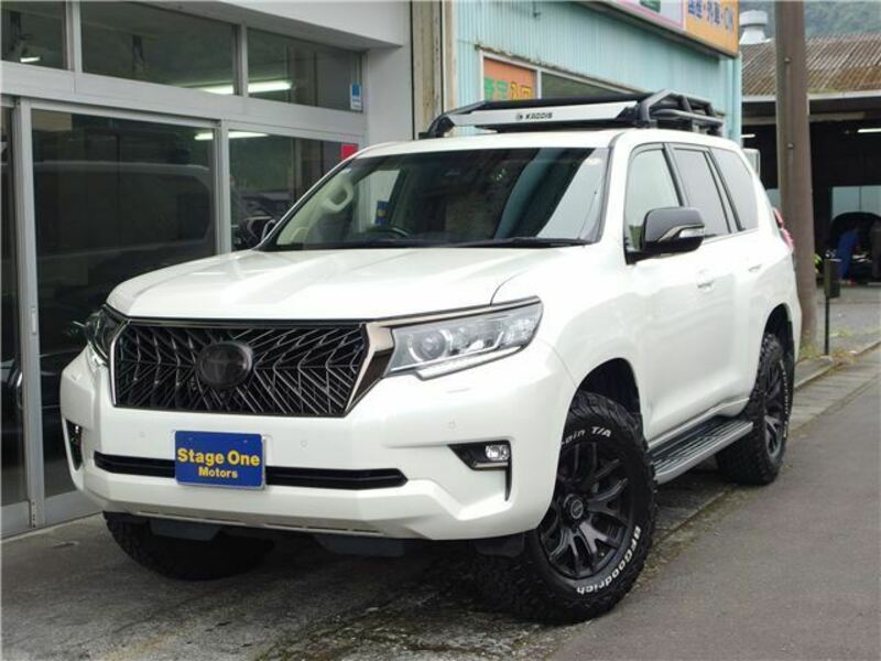 TOYOTA LAND CRUISER PRADO