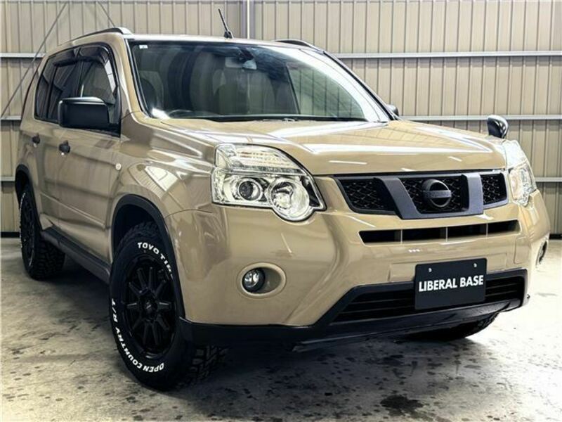 X-TRAIL-0