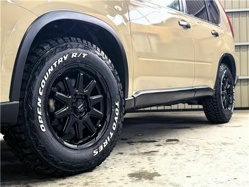 X-TRAIL