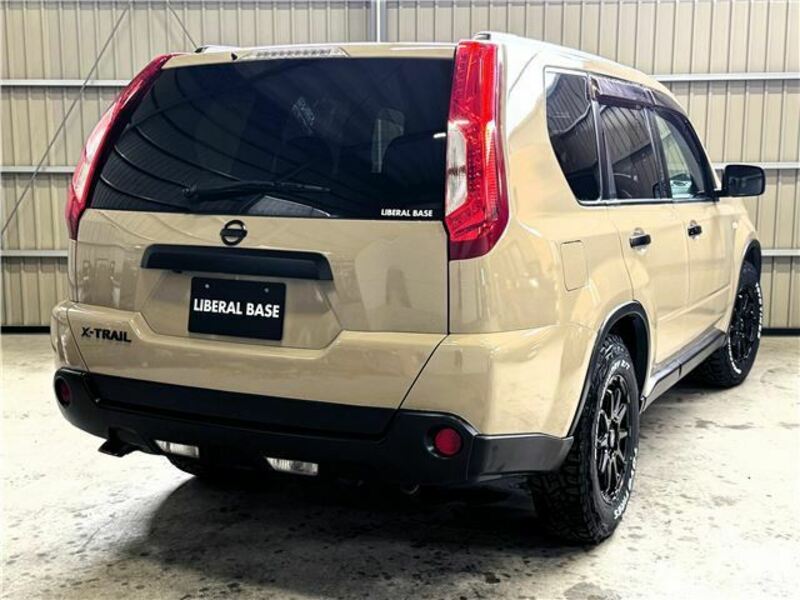 X-TRAIL