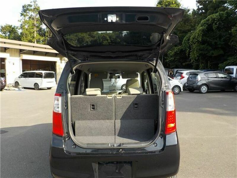 WAGON R