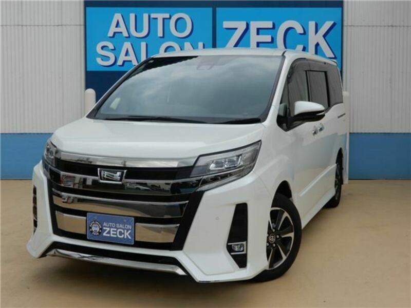 TOYOTA NOAH