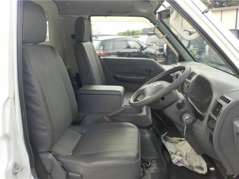 BONGO VAN