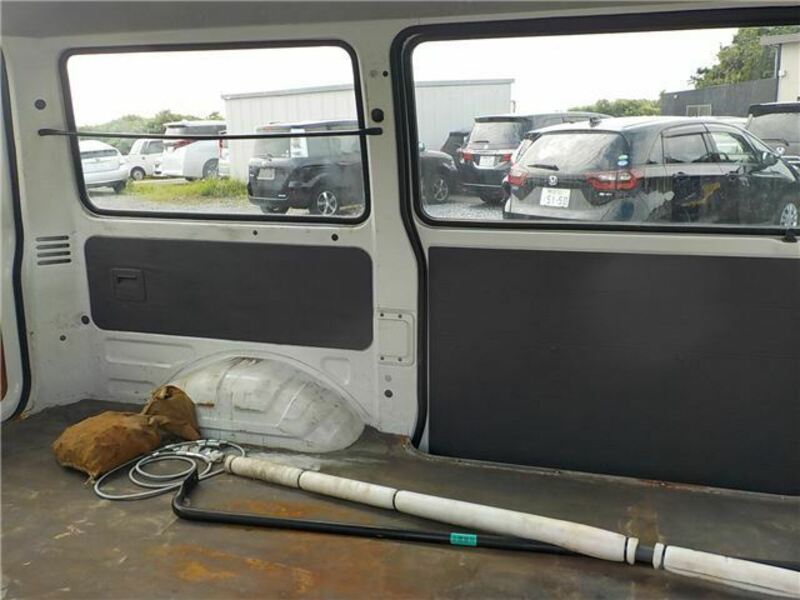 BONGO VAN