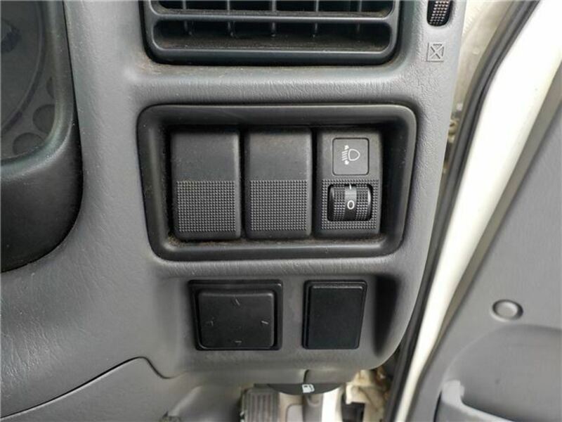 BONGO VAN