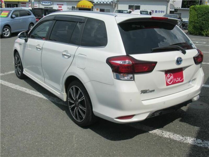 COROLLA FIELDER