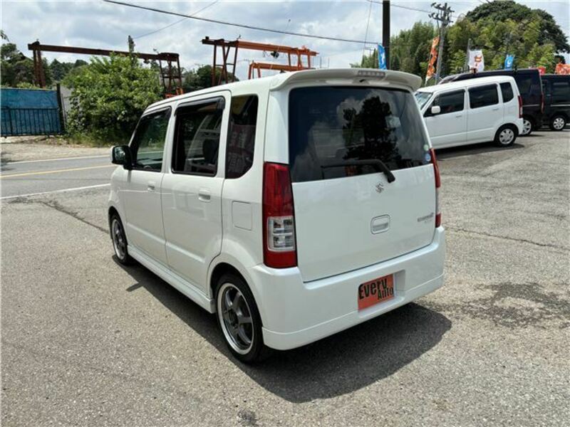 WAGON R