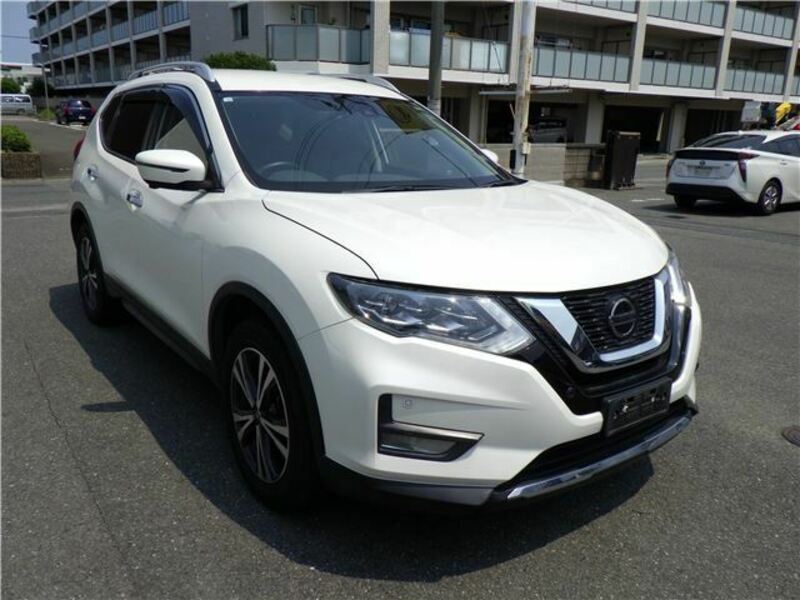 X-TRAIL