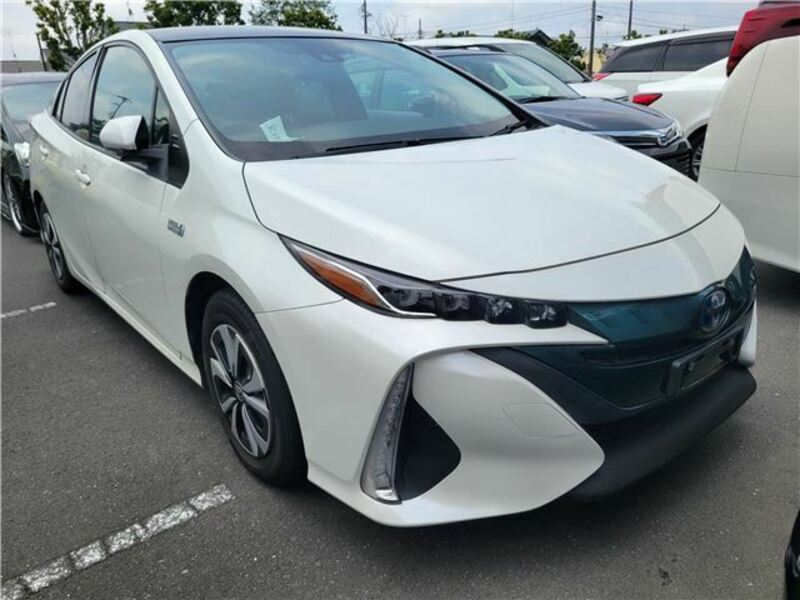 TOYOTA PRIUS PHV