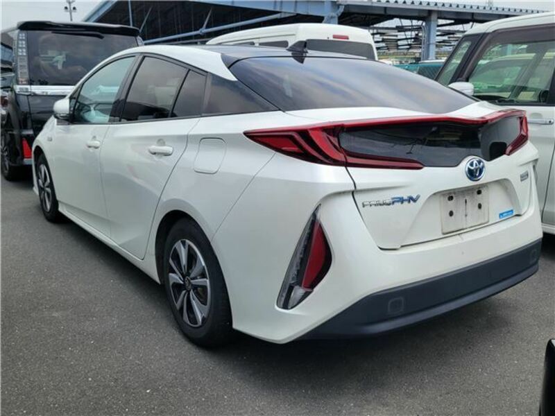 PRIUS PHV