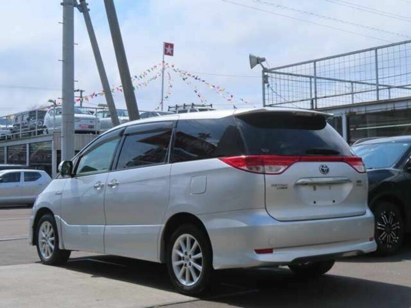 ESTIMA HYBRID