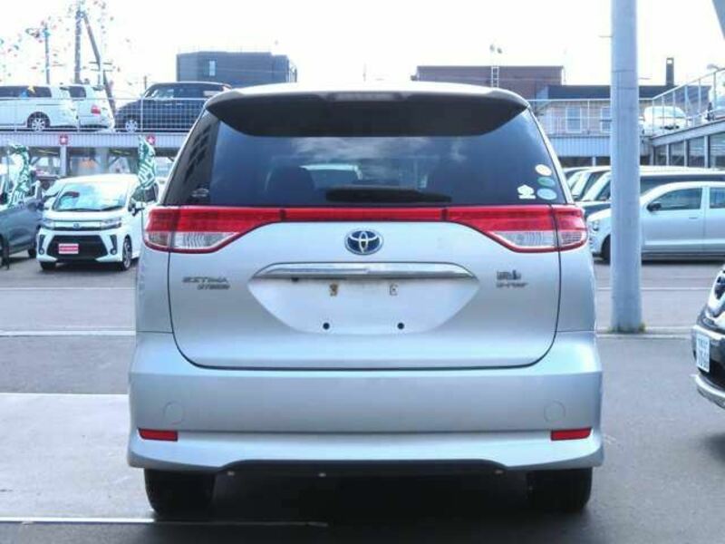 ESTIMA HYBRID