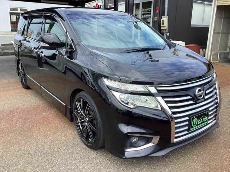 NISSAN ELGRAND