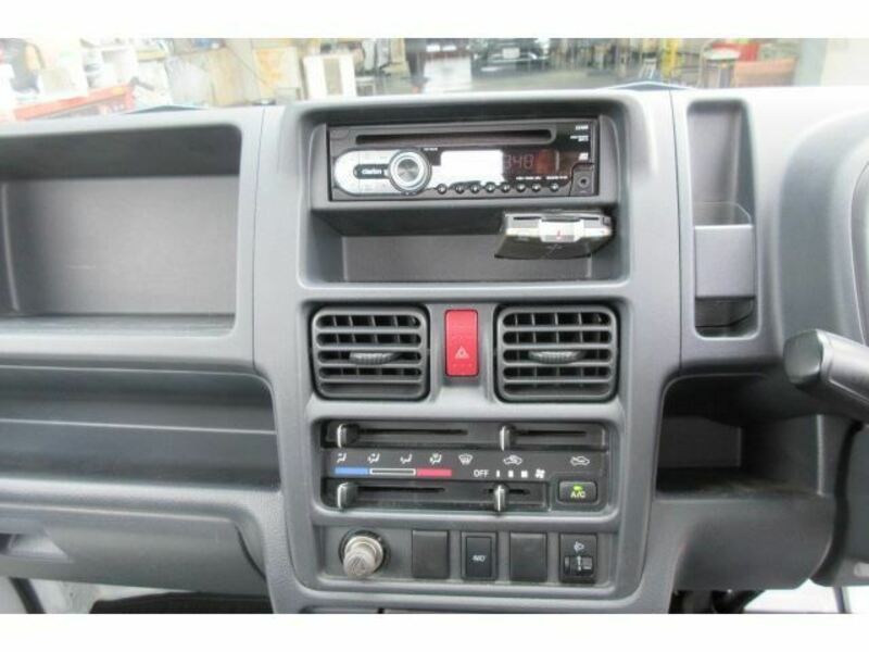 MINICAB TRUCK