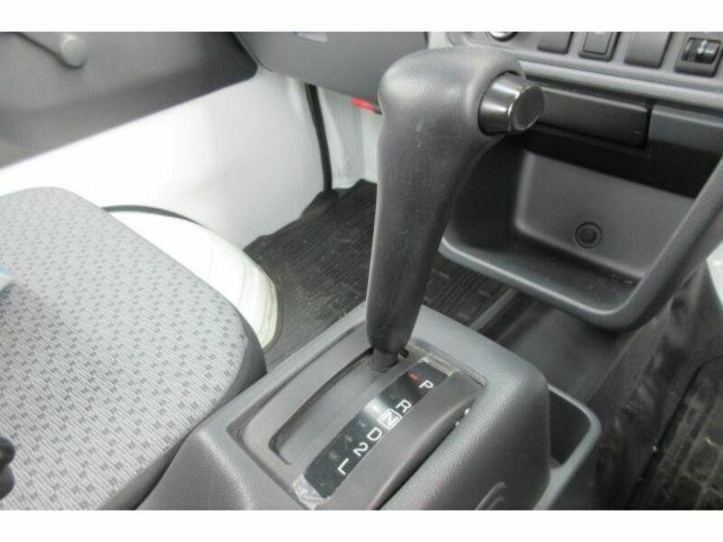 MINICAB TRUCK