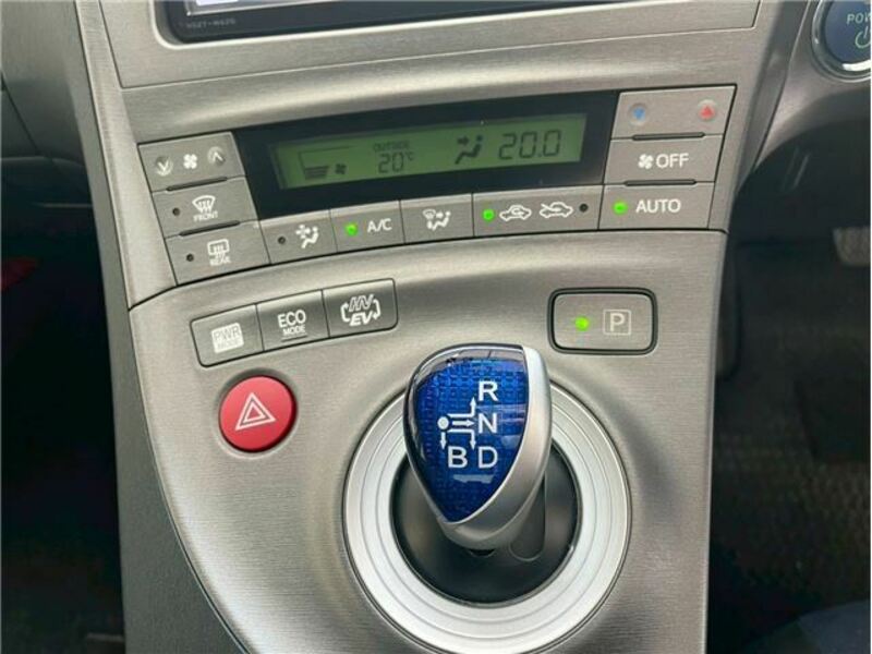 PRIUS PHV