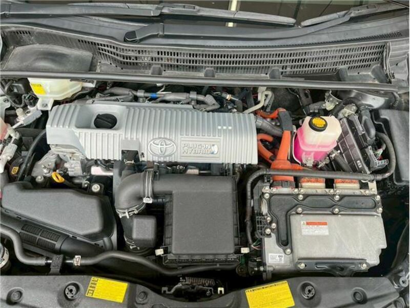 PRIUS PHV