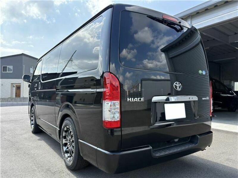 HIACE VAN