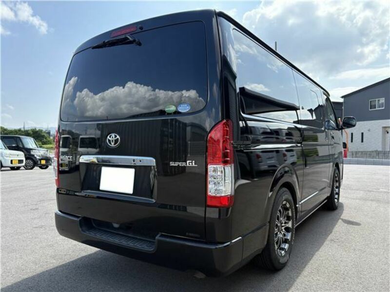 HIACE VAN