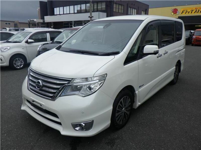 NISSAN SERENA