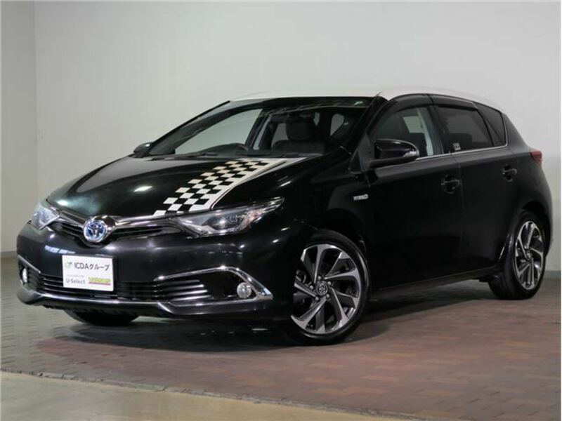 TOYOTA AURIS