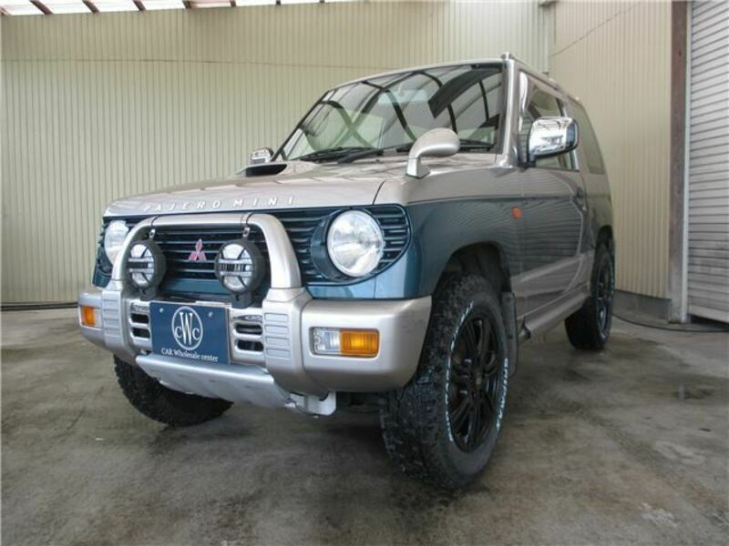 MITSUBISHI PAJERO MINI