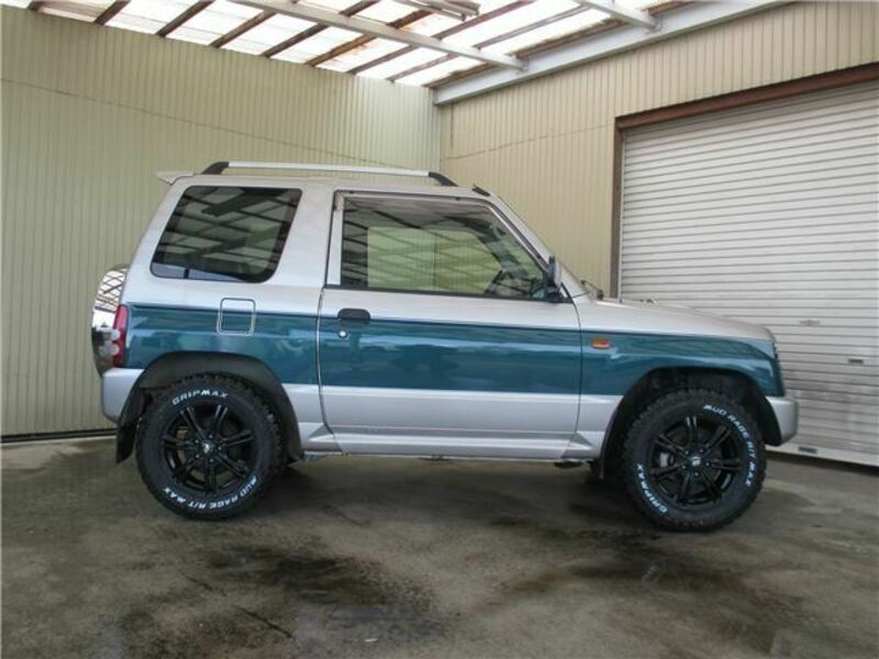 PAJERO MINI