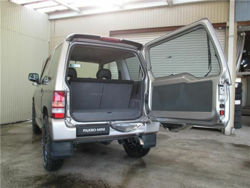 PAJERO MINI