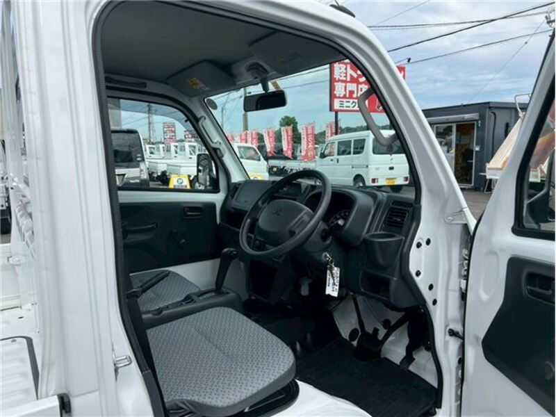 MINICAB TRUCK