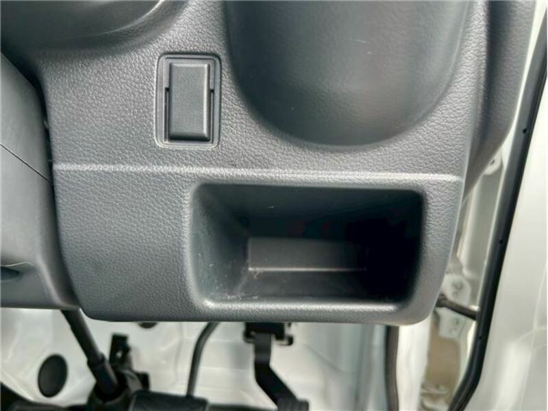 MINICAB TRUCK
