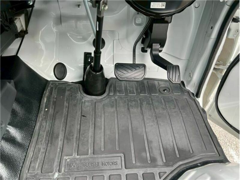 MINICAB TRUCK