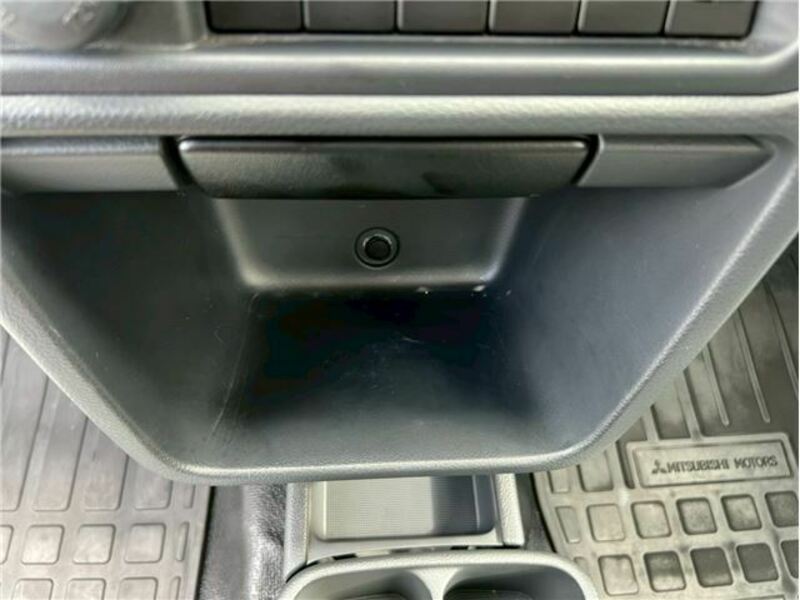 MINICAB TRUCK