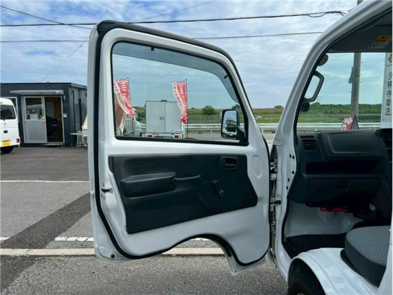 MINICAB TRUCK