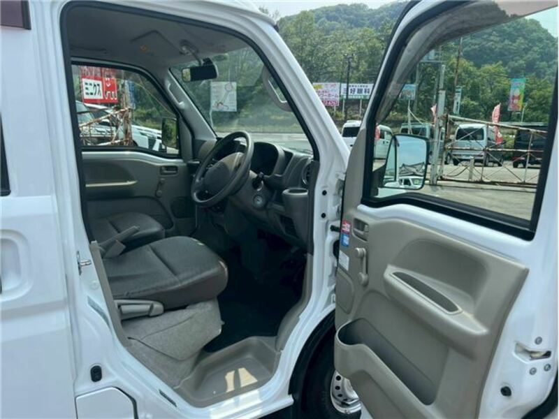 MINICAB VAN