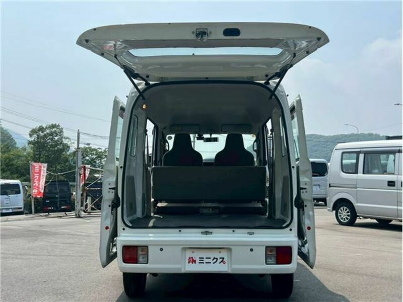 MINICAB VAN