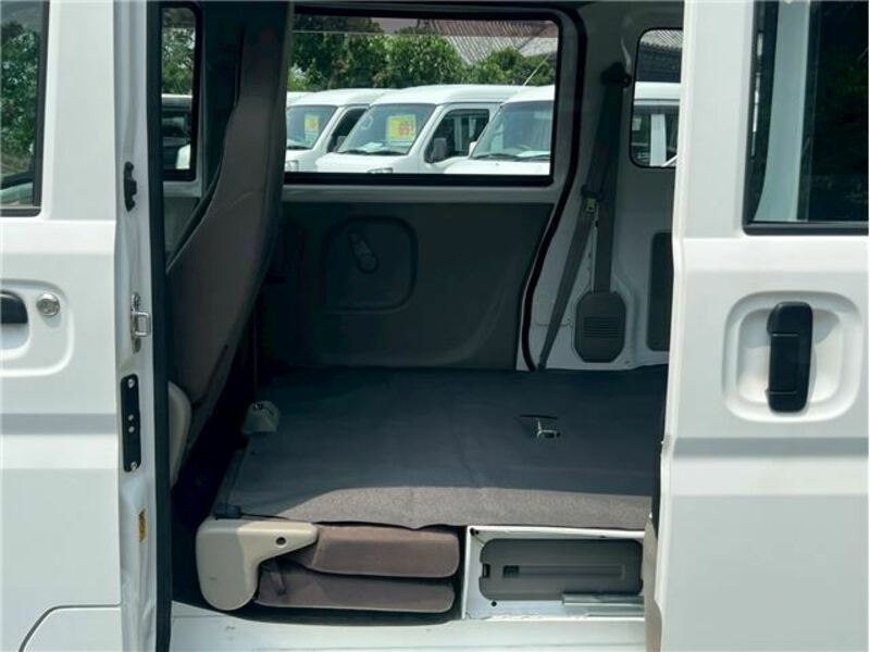 MINICAB VAN