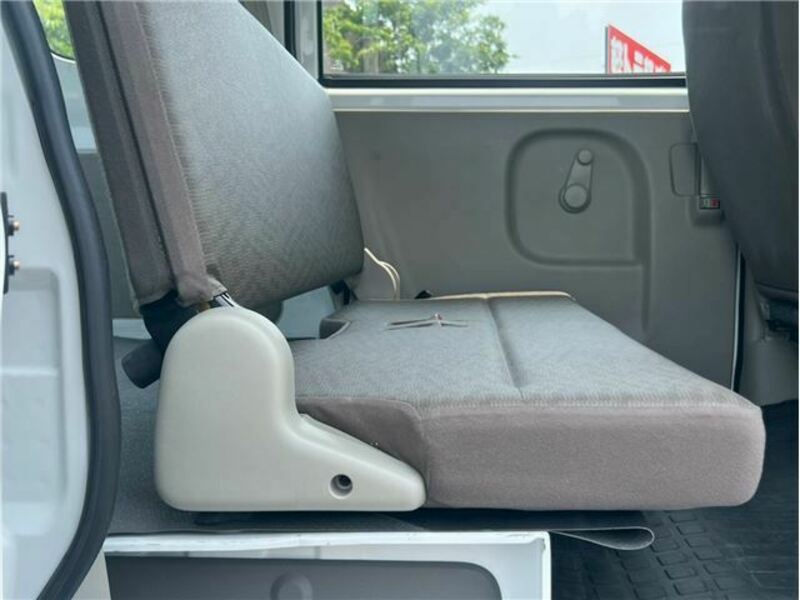 MINICAB VAN