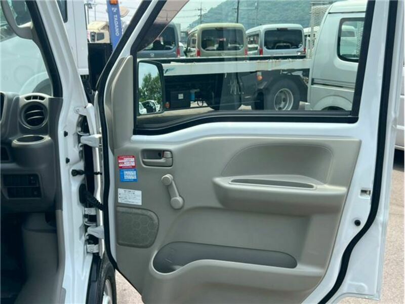 MINICAB VAN