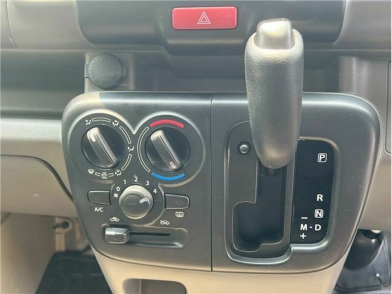 MINICAB VAN