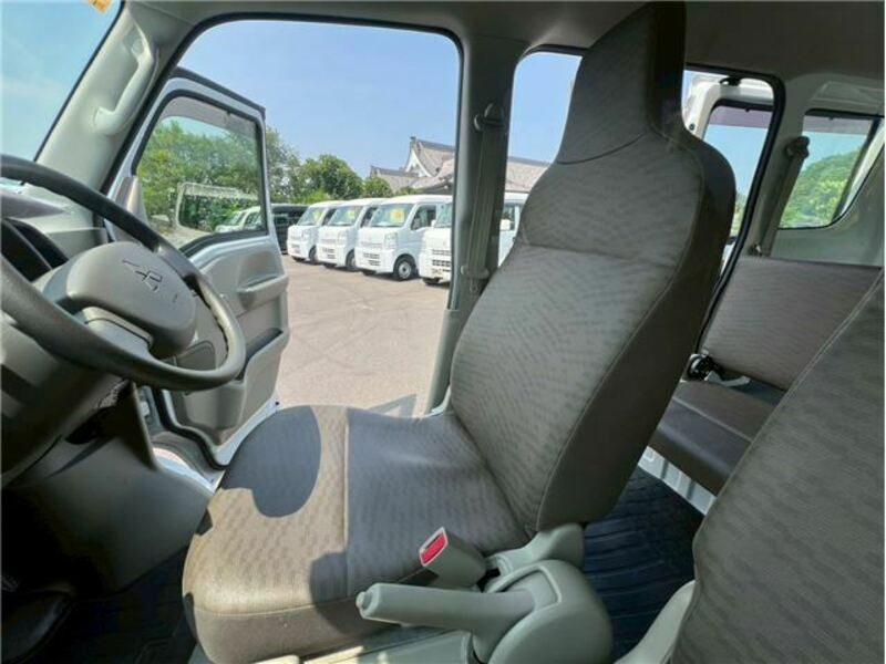 MINICAB VAN