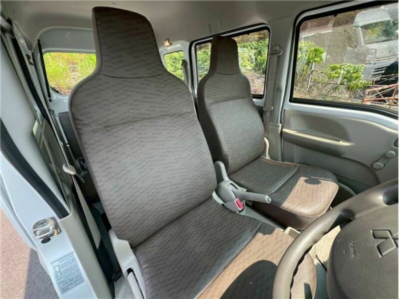 MINICAB VAN