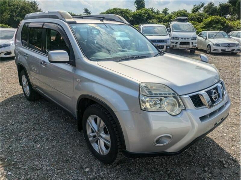 X-TRAIL