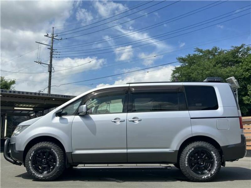 DELICA D5