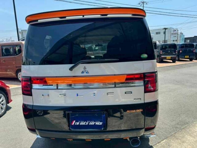 DELICA D5