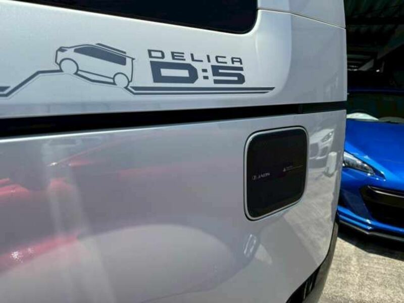 DELICA D5